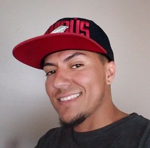 Meet your Posher, Emiterio